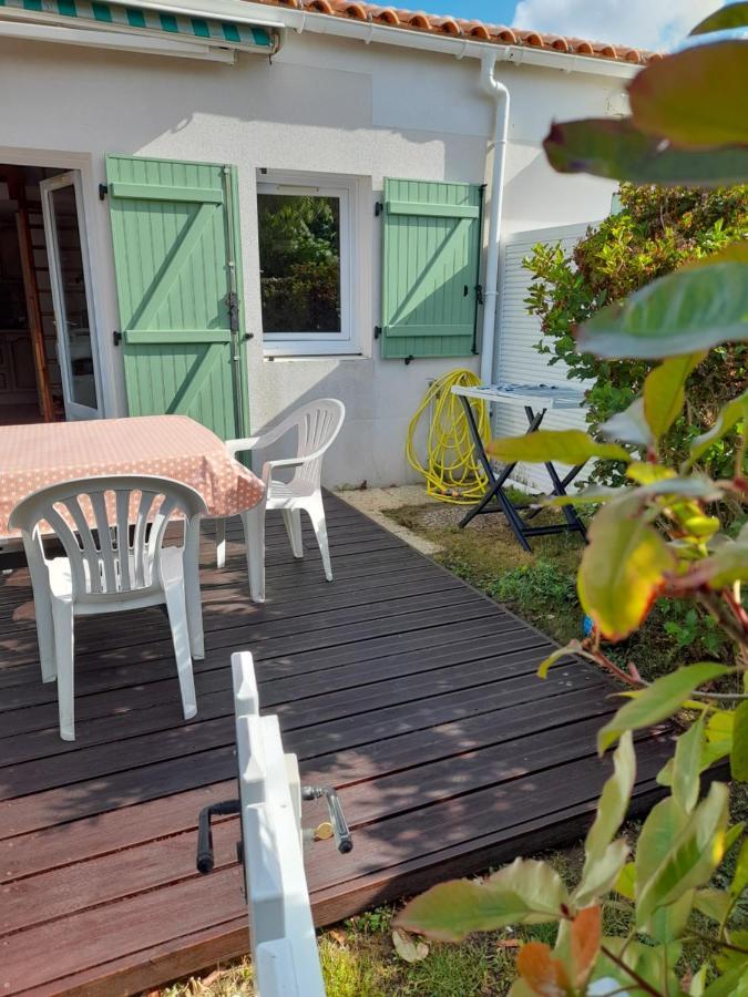 לה-טראנש-סור-מר Maisonnette A Deux Pas De La Plage Dans Residence Calme מראה חיצוני תמונה